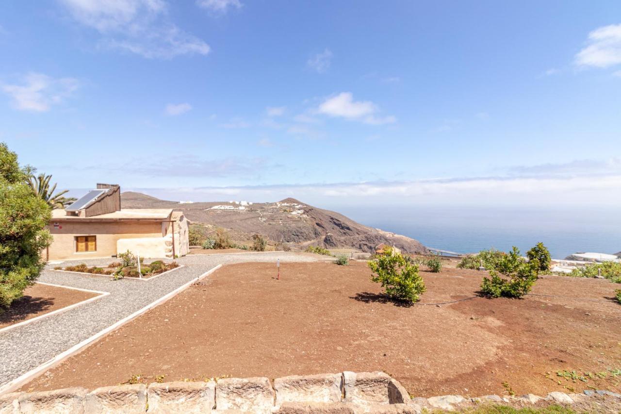 Flatguest Charming House + Pool + Terrace + Views Villa Santa Maria de Guia de Gran Canaria Exterior photo